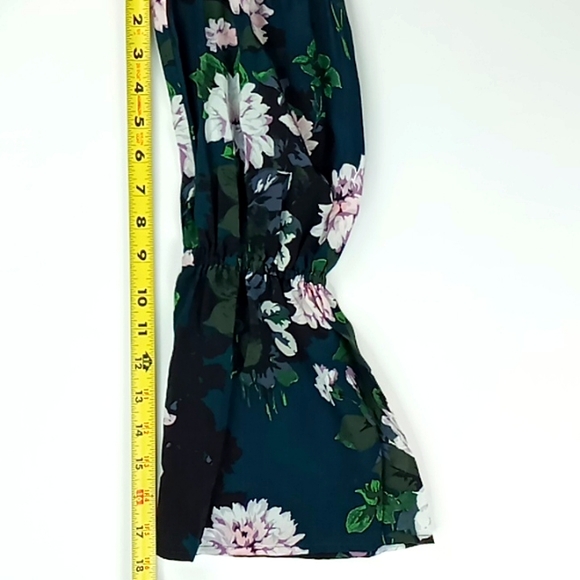 Club Monaco Sinai Dress 100% Silk Size 8 Forest Green Dahlia Pattern Bell Sleeve - Picture 10 of 16